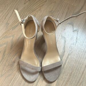 NWT Stuart Weitzman Nearly Nude Heels